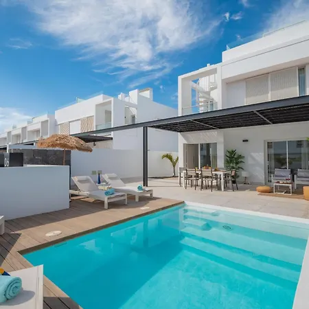 Serena Luca By Villalia