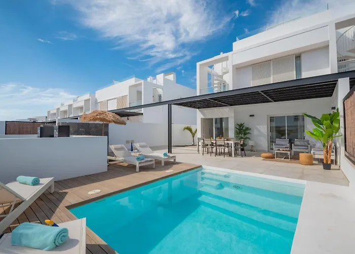 Serena Luca By Villalia