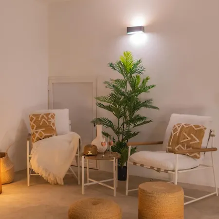 Villa Serena Luca By Villalia